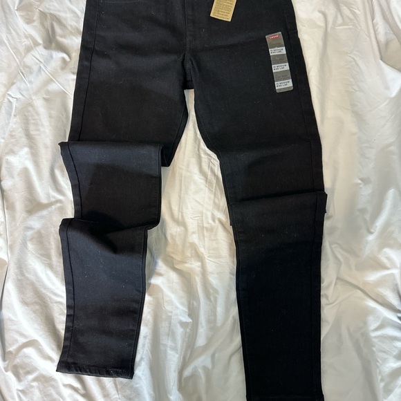 Women’s  Levi's black 720 skinny jeans high rise 
size 30 | 10 medium - Picture 2 of 3